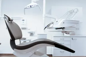 Jak wybrać najlepszego dentystę dziecięcego